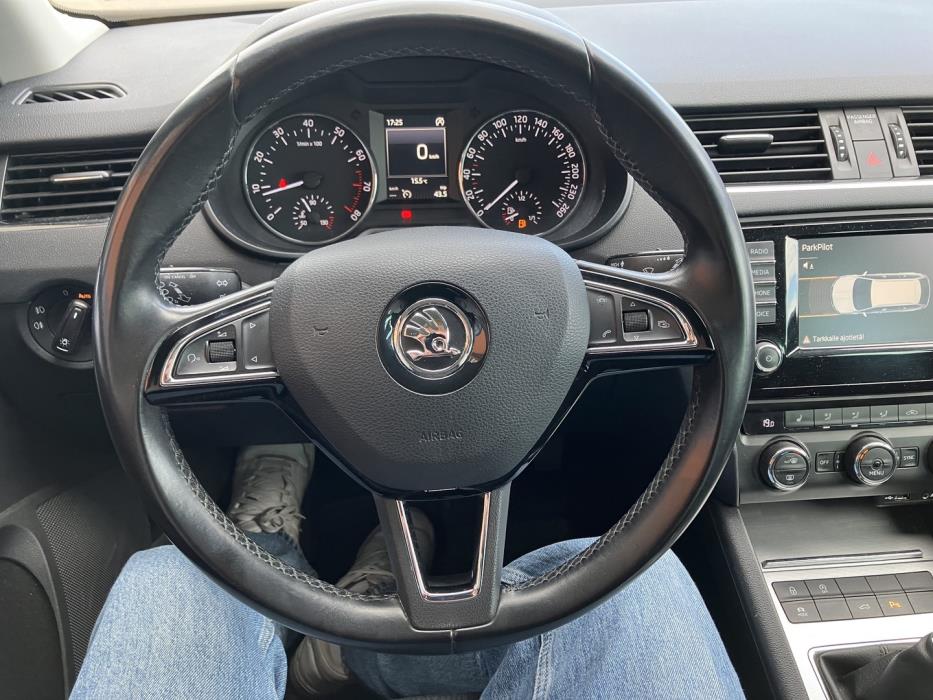 SKODA Octavia 2016