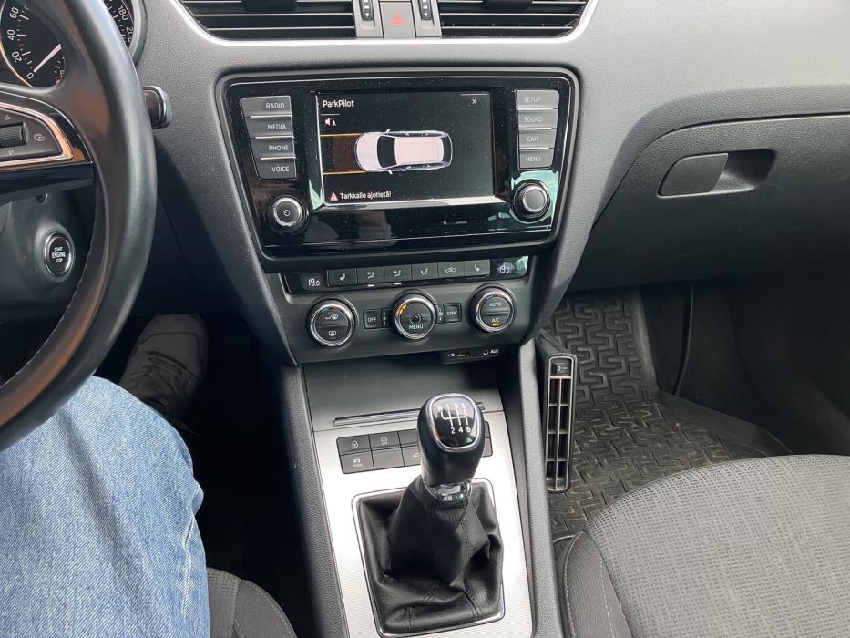 SKODA Octavia 2016