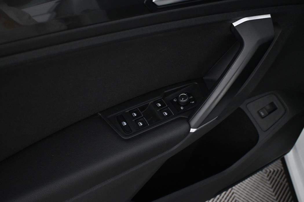 VOLKSWAGEN Tiguan 2017