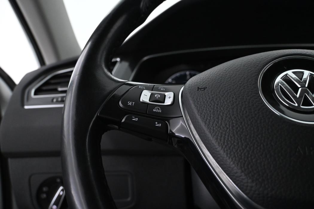VOLKSWAGEN Tiguan 2017