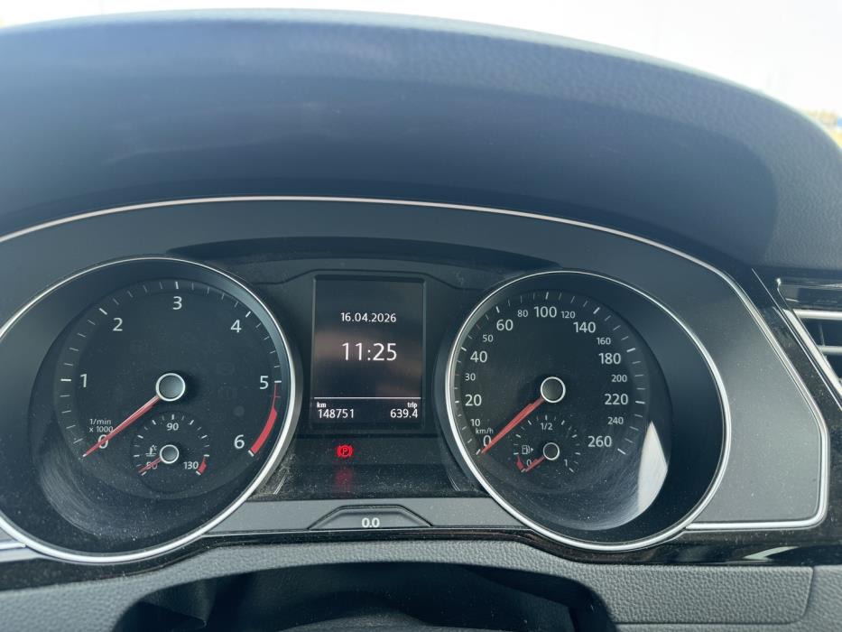 VOLKSWAGEN Passat 2018