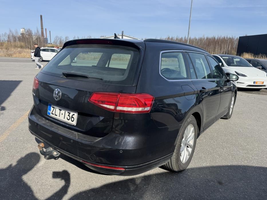 VOLKSWAGEN Passat 2018