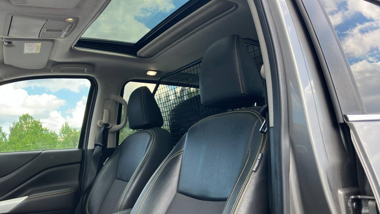 NISSAN Navara 2020