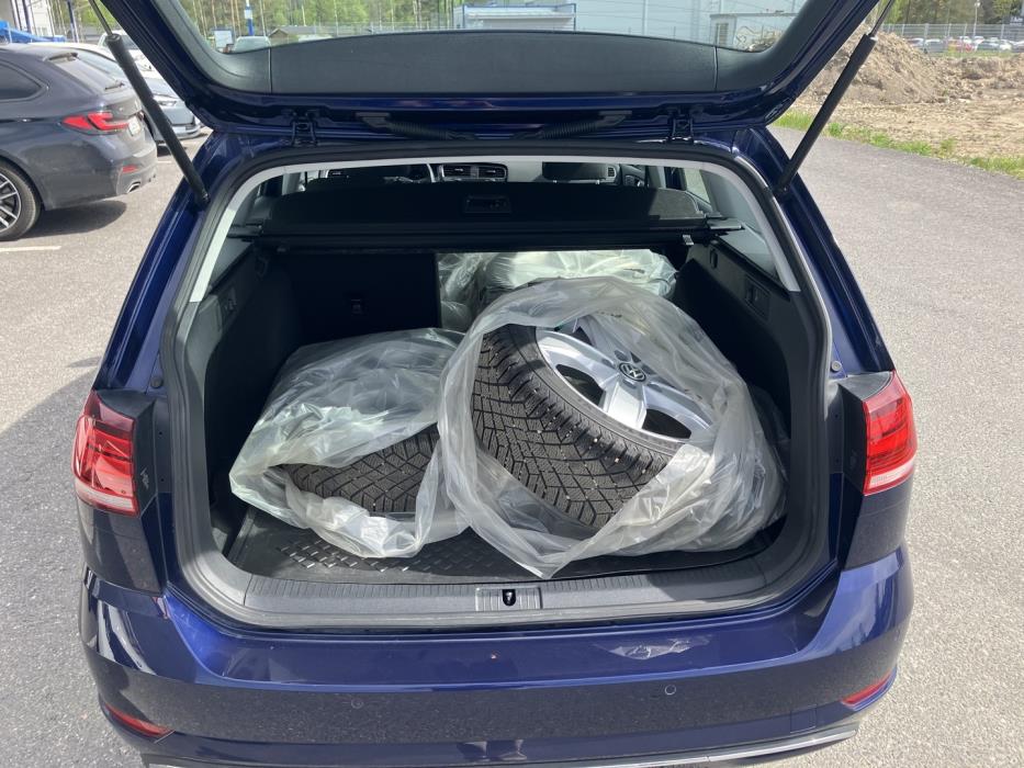 VOLKSWAGEN Golf 2020