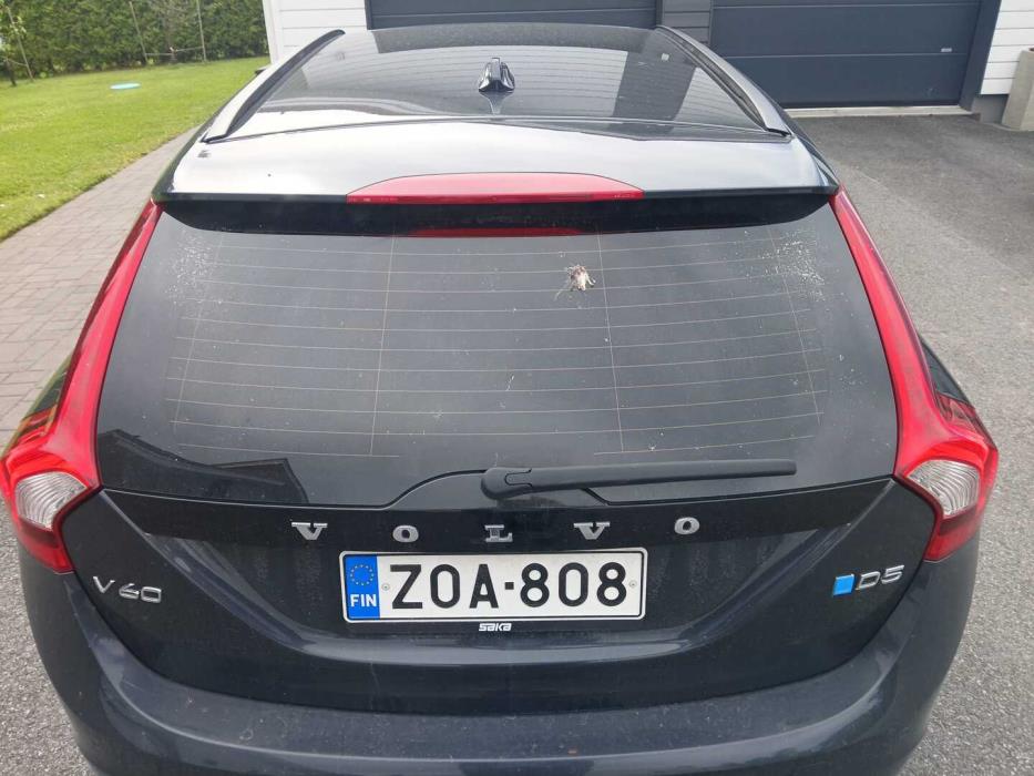 VOLVO V60 2014