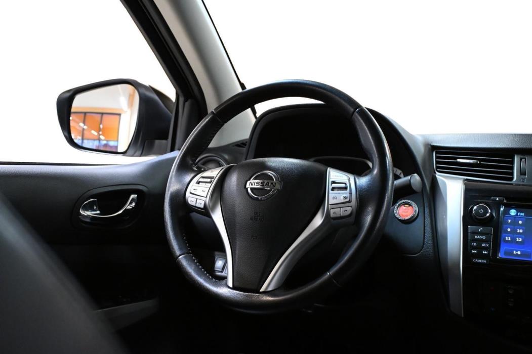 NISSAN NAVARA 2018
