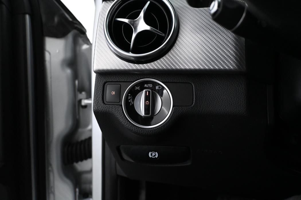 MERCEDES-BENZ GLK 2013