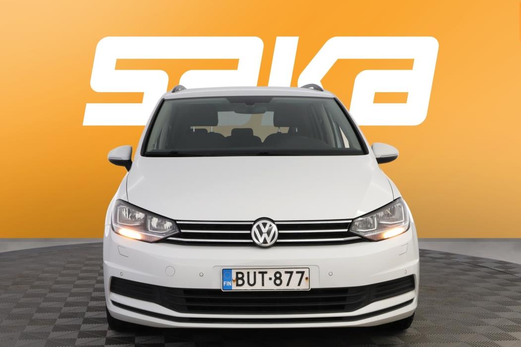 VOLKSWAGEN Touran 2018