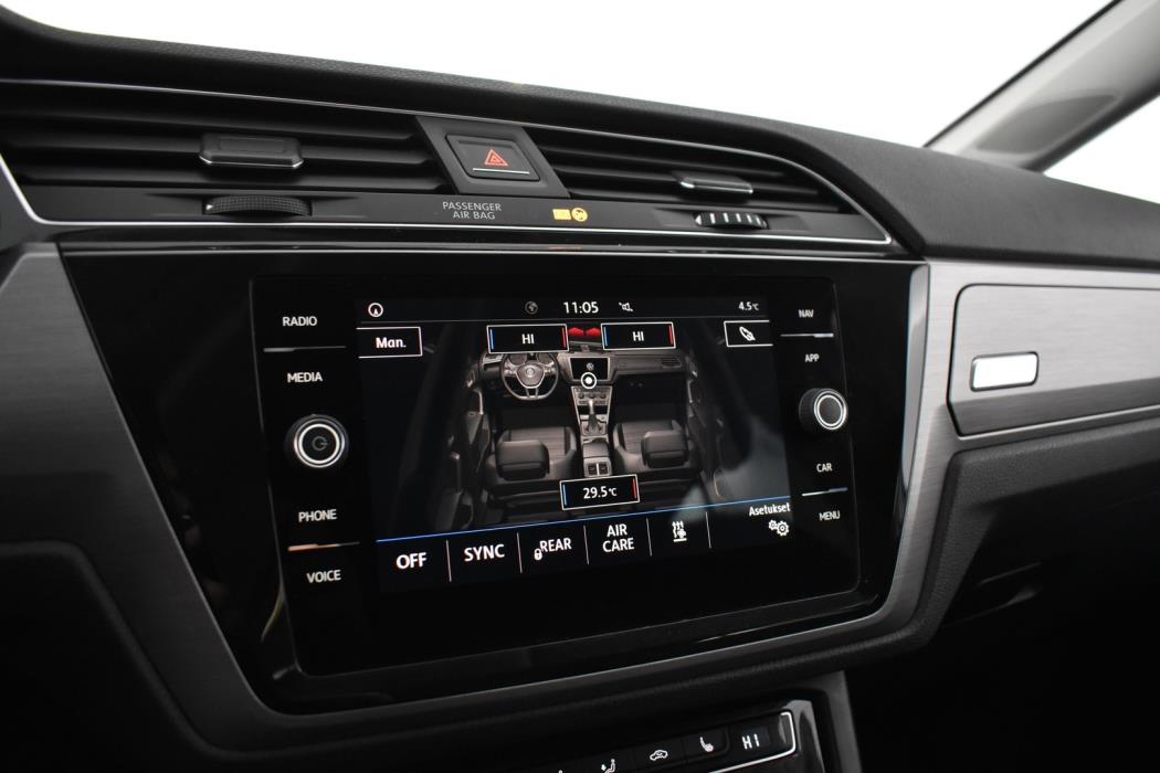 VOLKSWAGEN Touran 2018