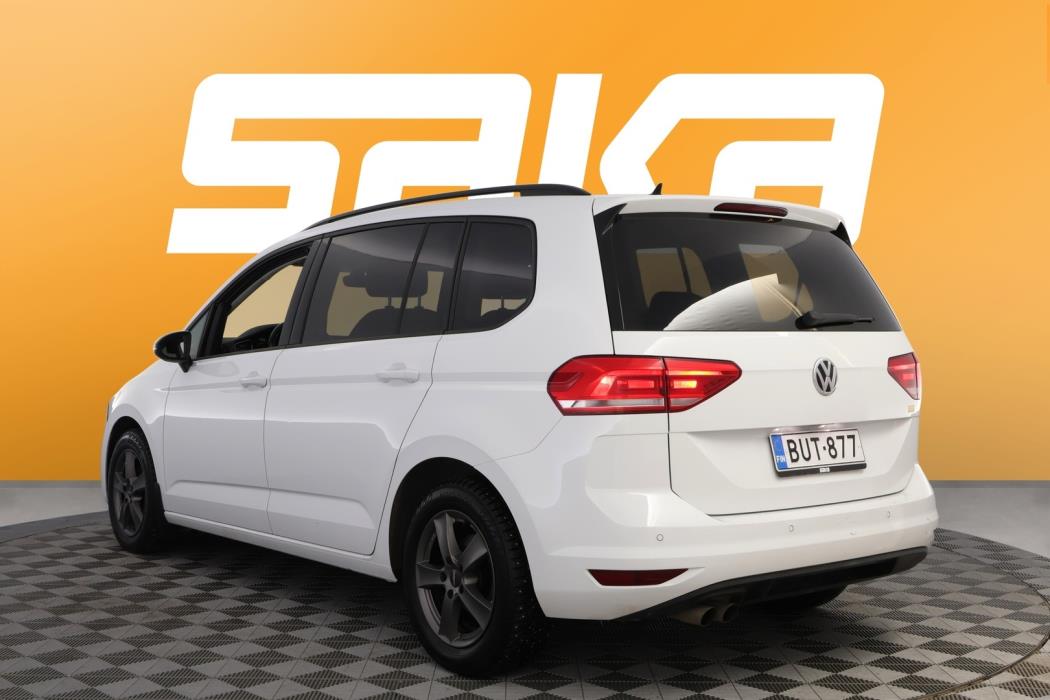 VOLKSWAGEN Touran 2018