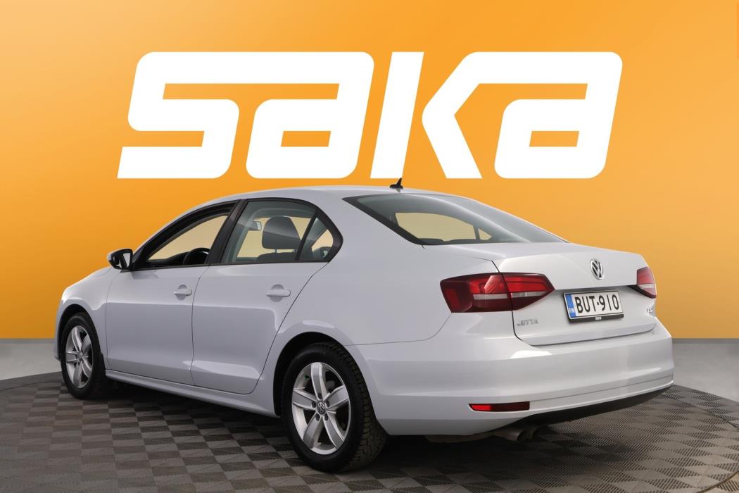 VOLKSWAGEN Jetta 2018