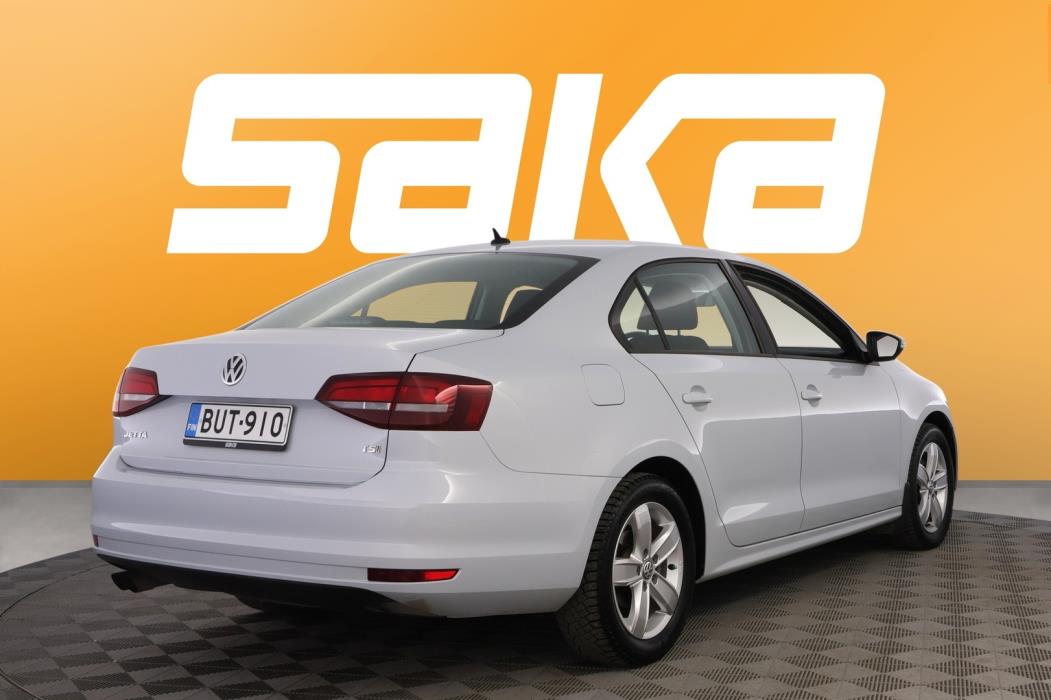 VOLKSWAGEN Jetta 2018