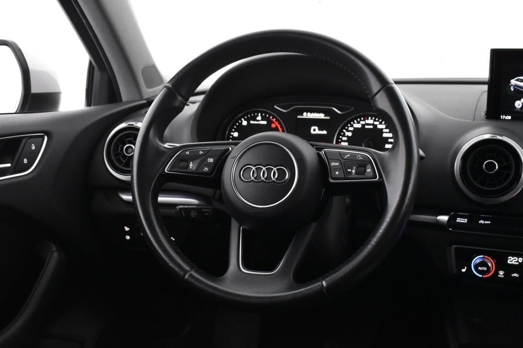 AUDI A3 2018