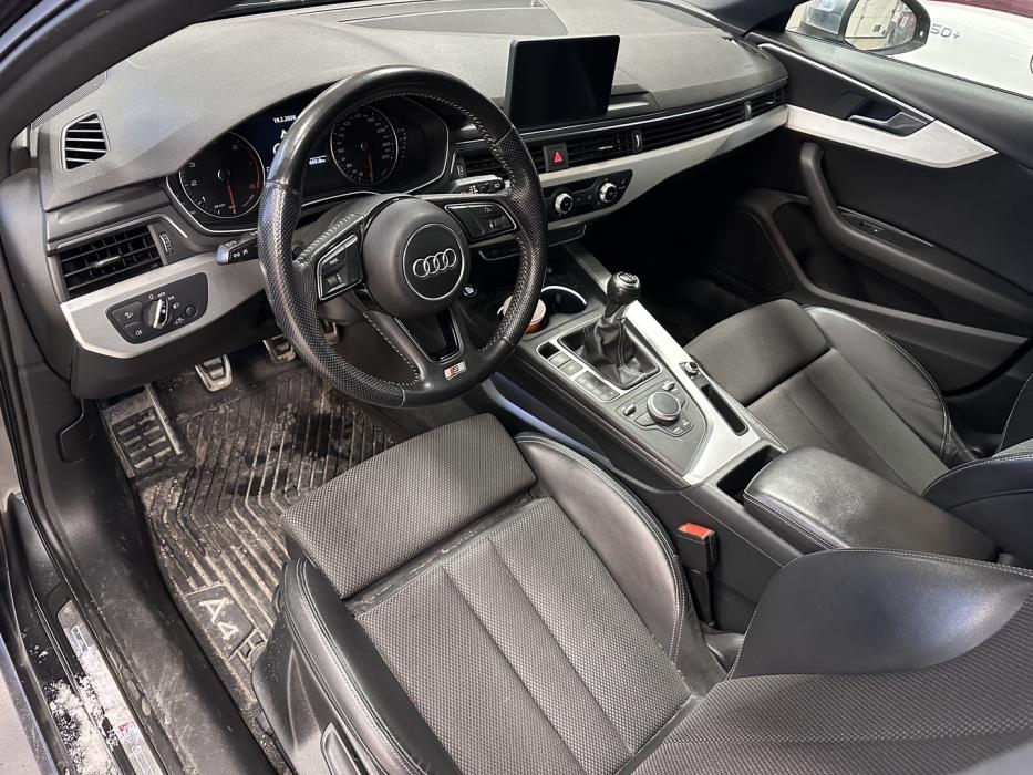 AUDI A4 2016