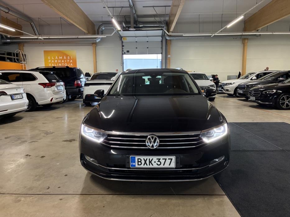 VOLKSWAGEN Passat 2019