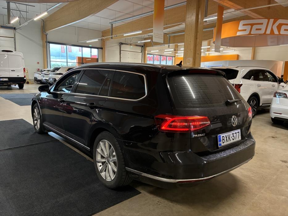 VOLKSWAGEN Passat 2019
