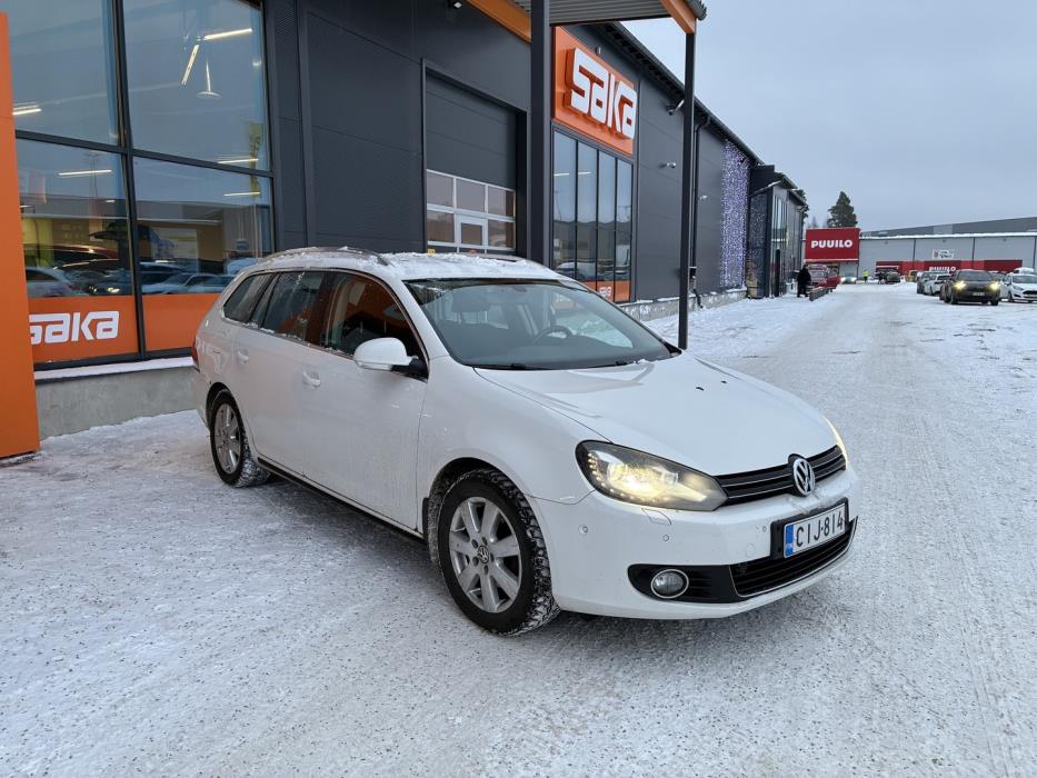 VOLKSWAGEN Golf 2012