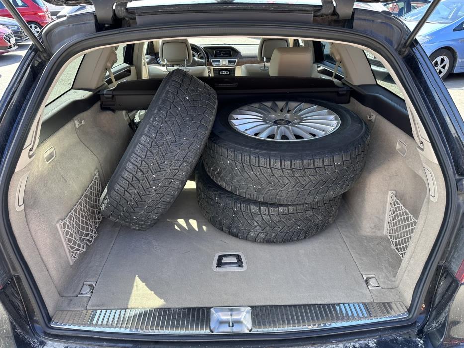 MERCEDES-BENZ E 2013