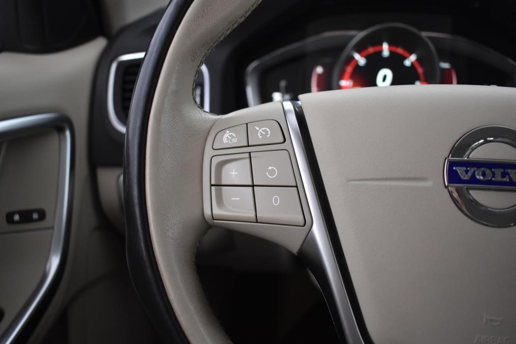VOLVO V60 Cross Country 2018
