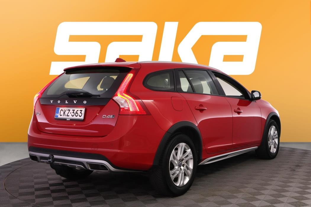 VOLVO V60 Cross Country 2018