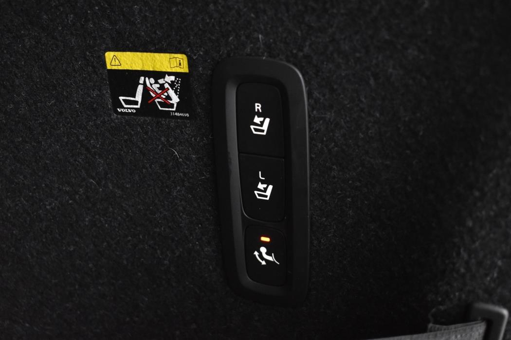 VOLVO XC40 2019