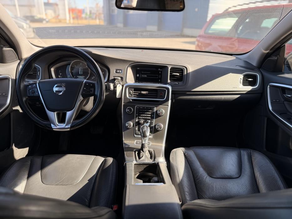 VOLVO V60 2014