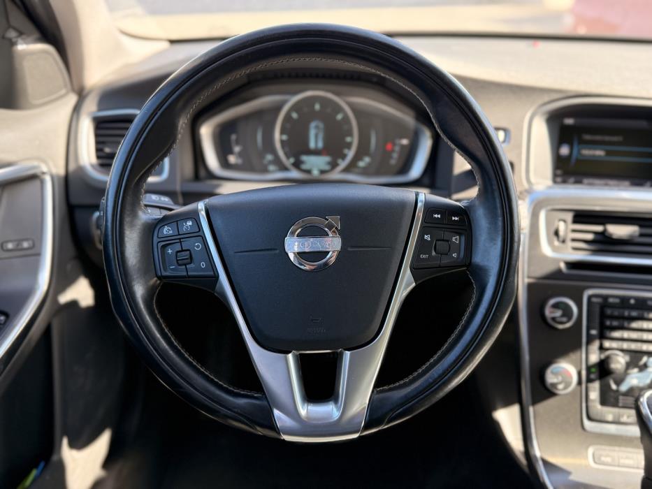 VOLVO V60 2014