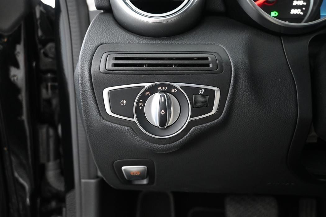 MERCEDES-BENZ C 2019