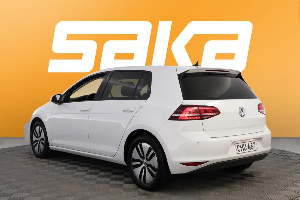 VOLKSWAGEN Golf 2014