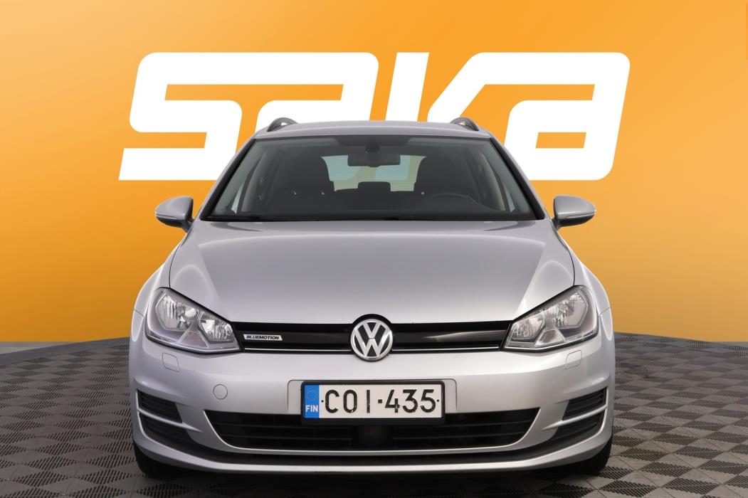 VOLKSWAGEN Golf 2015