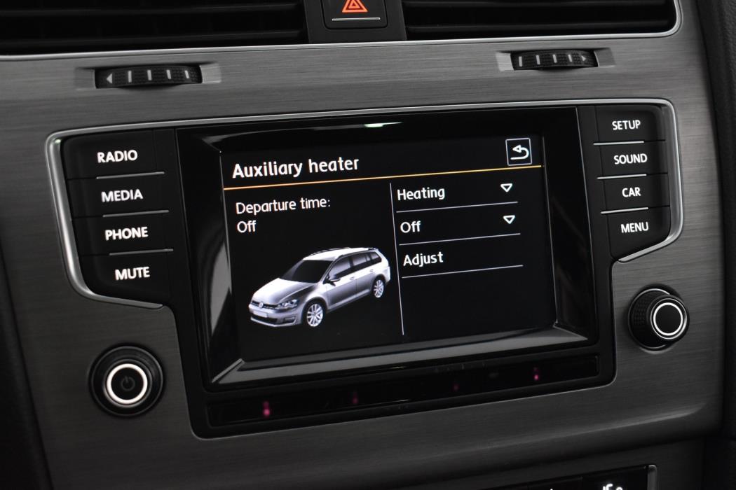 VOLKSWAGEN Golf 2015