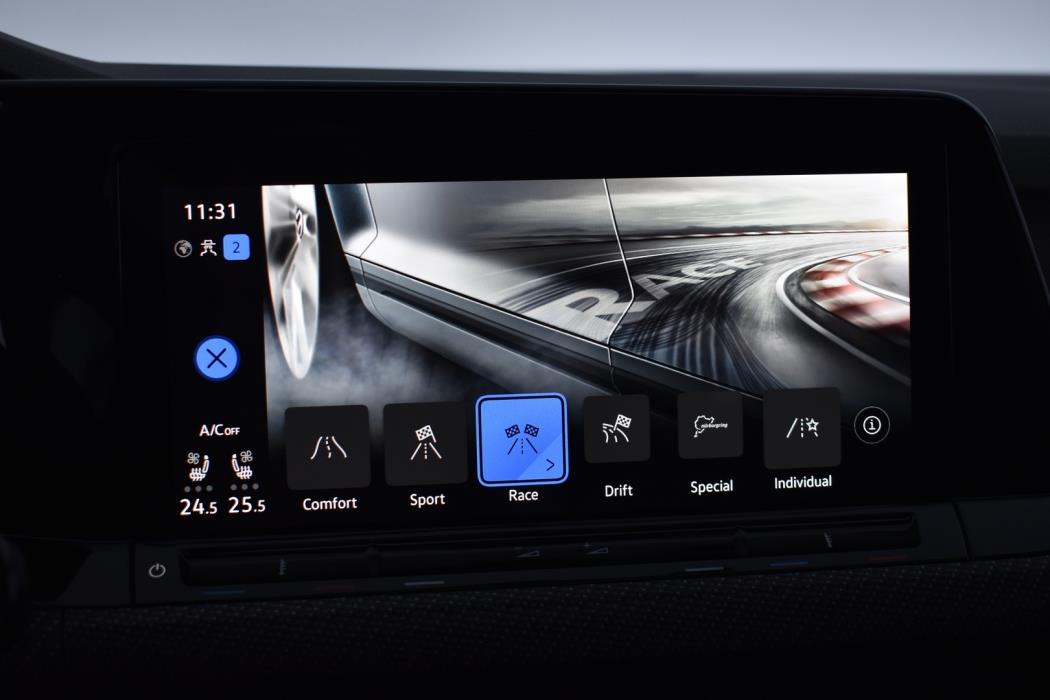 VOLKSWAGEN Golf 2022