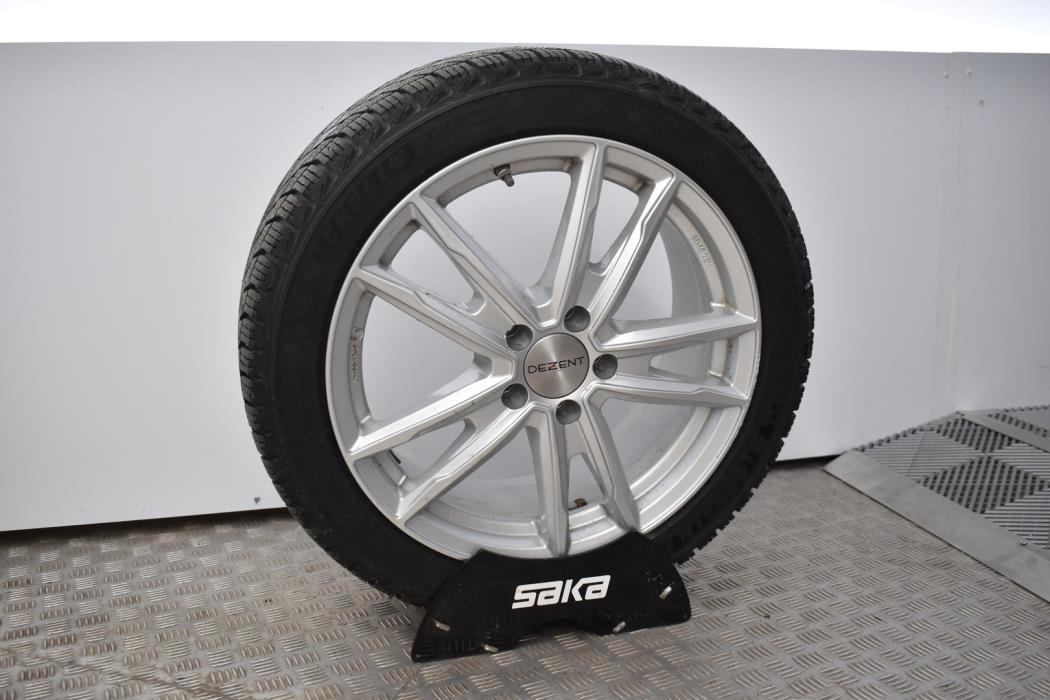 MERCEDES-BENZ CLA 2025