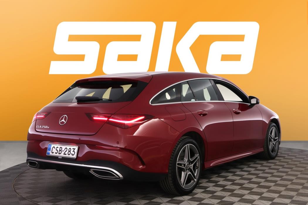 MERCEDES-BENZ CLA 2025