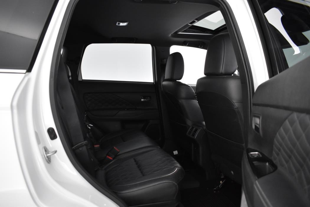 MITSUBISHI Outlander 2019