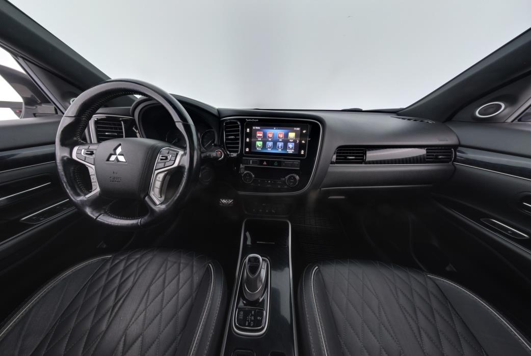 MITSUBISHI Outlander 2019