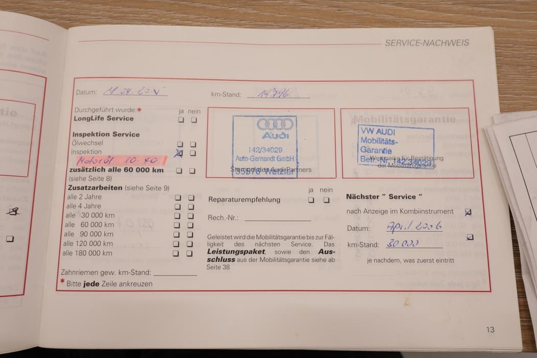 AUDI A4 2001