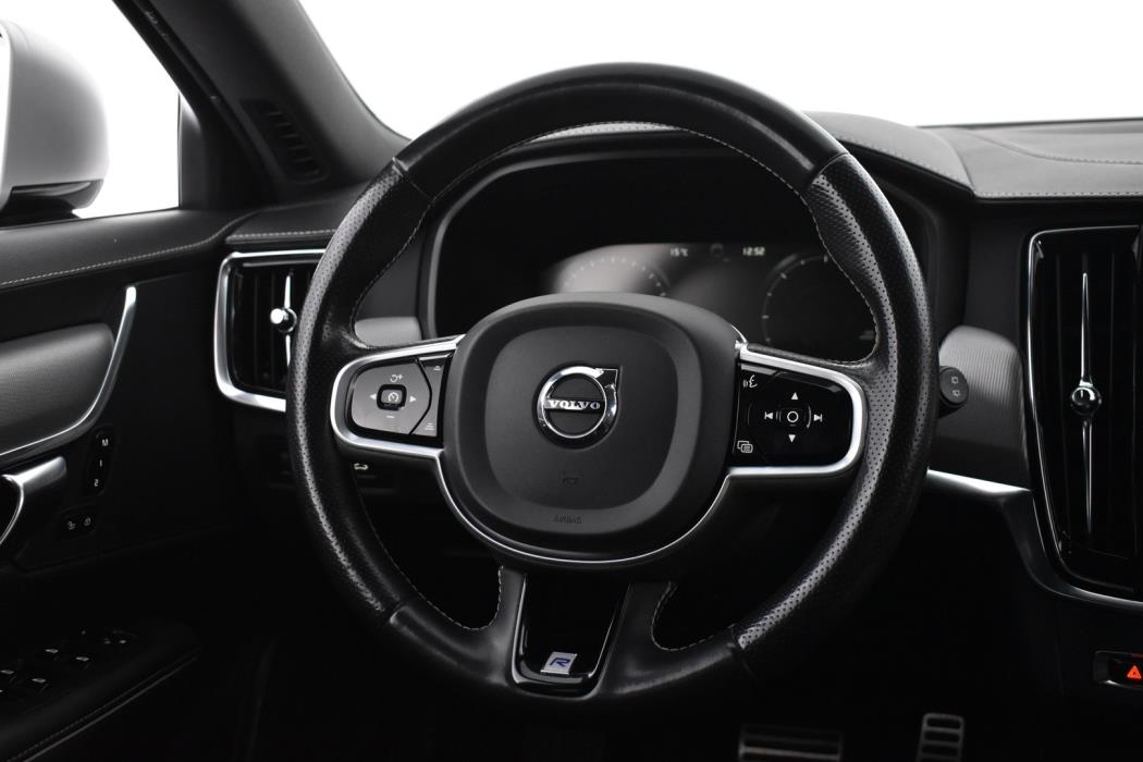 VOLVO V90 2019