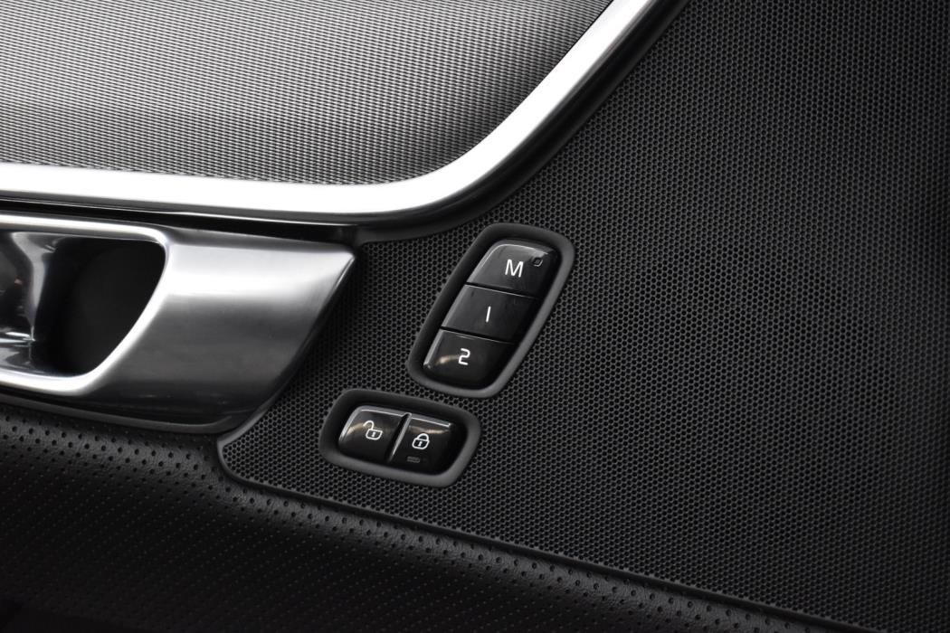 VOLVO V90 2019