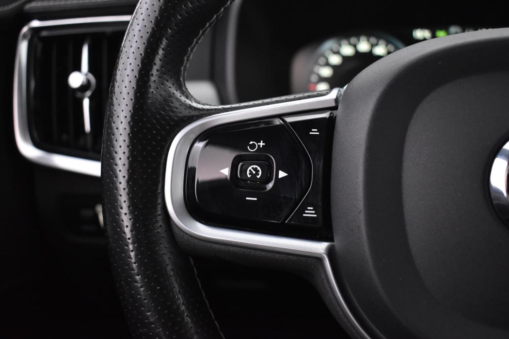 VOLVO V90 2019