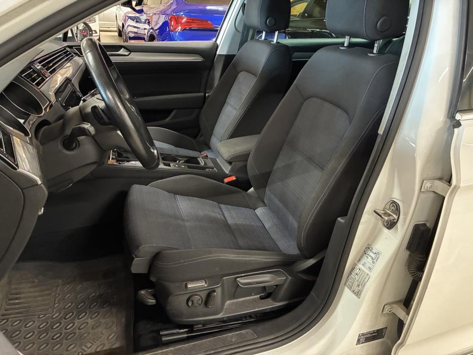 VOLKSWAGEN Passat 2020