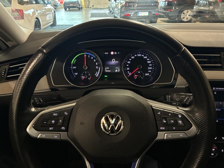 VOLKSWAGEN Passat 2020