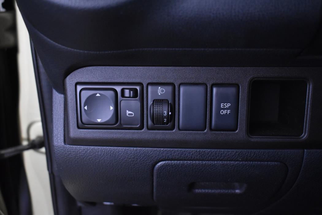 NISSAN Note 2009