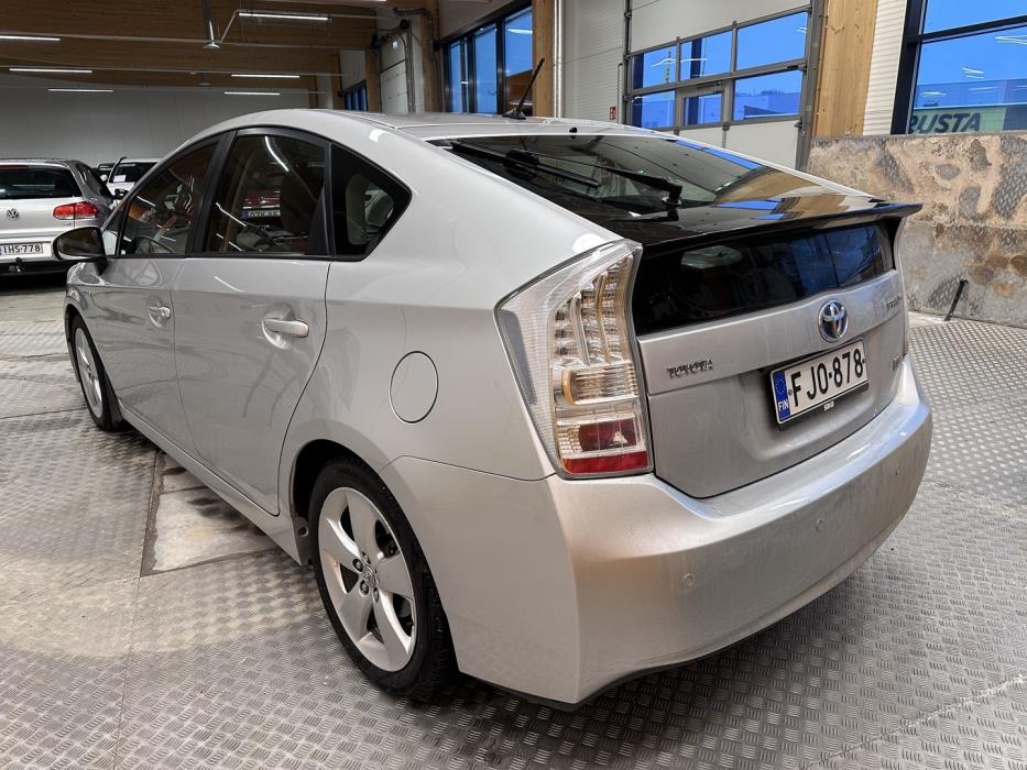 TOYOTA Prius 2010