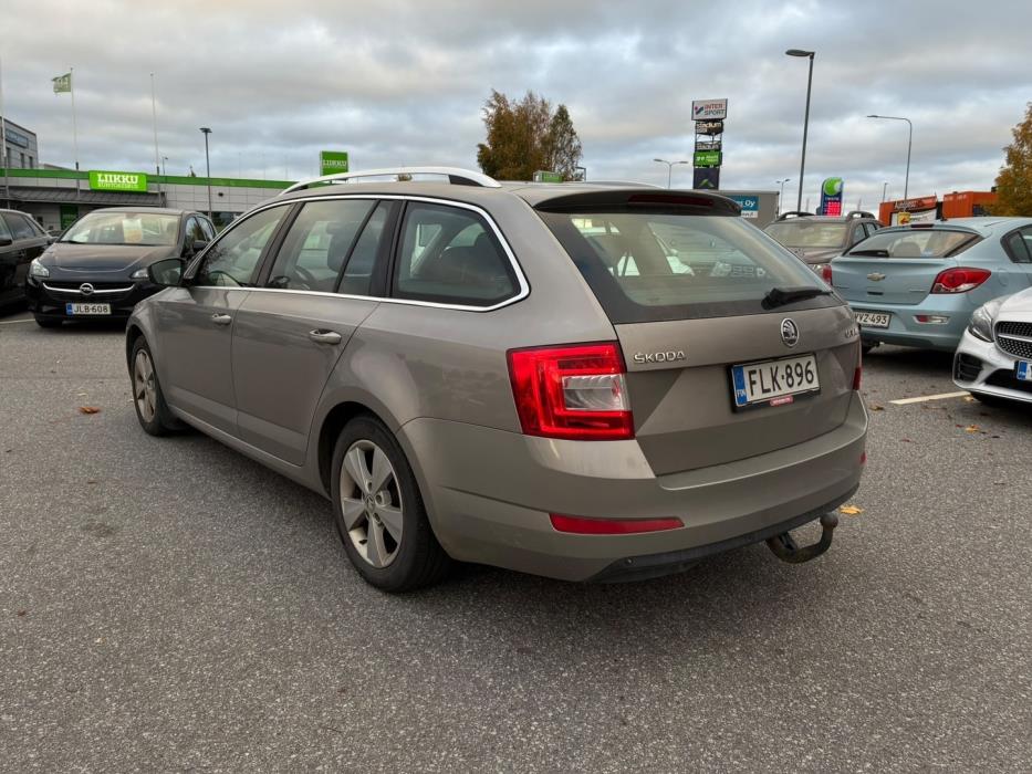 SKODA Octavia 2014