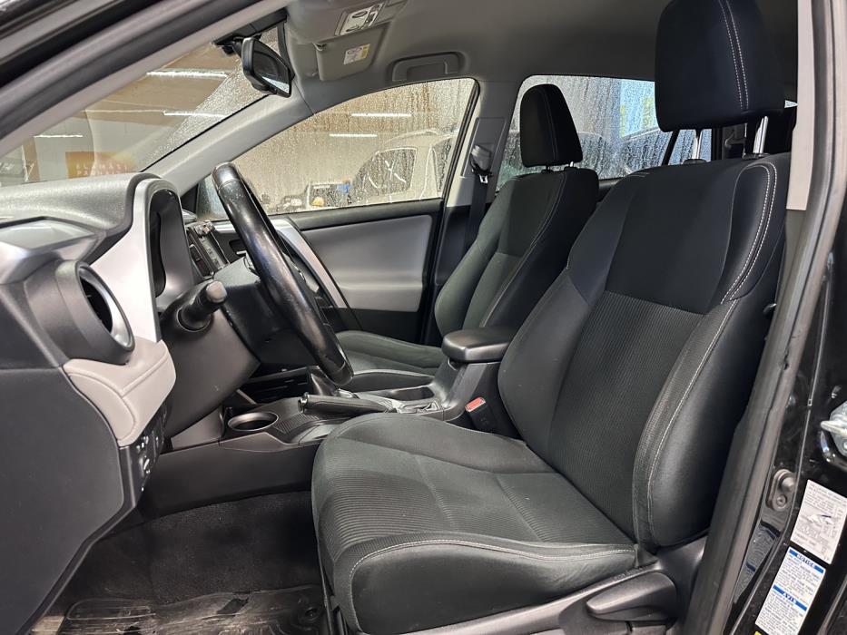 TOYOTA RAV4 2015
