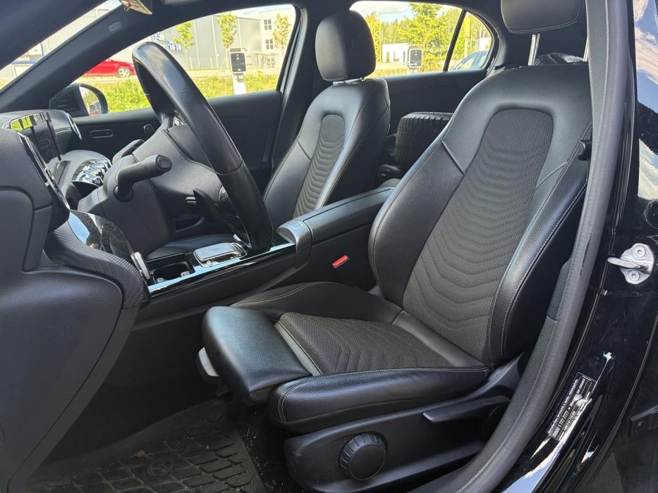 MERCEDES-BENZ A 2019