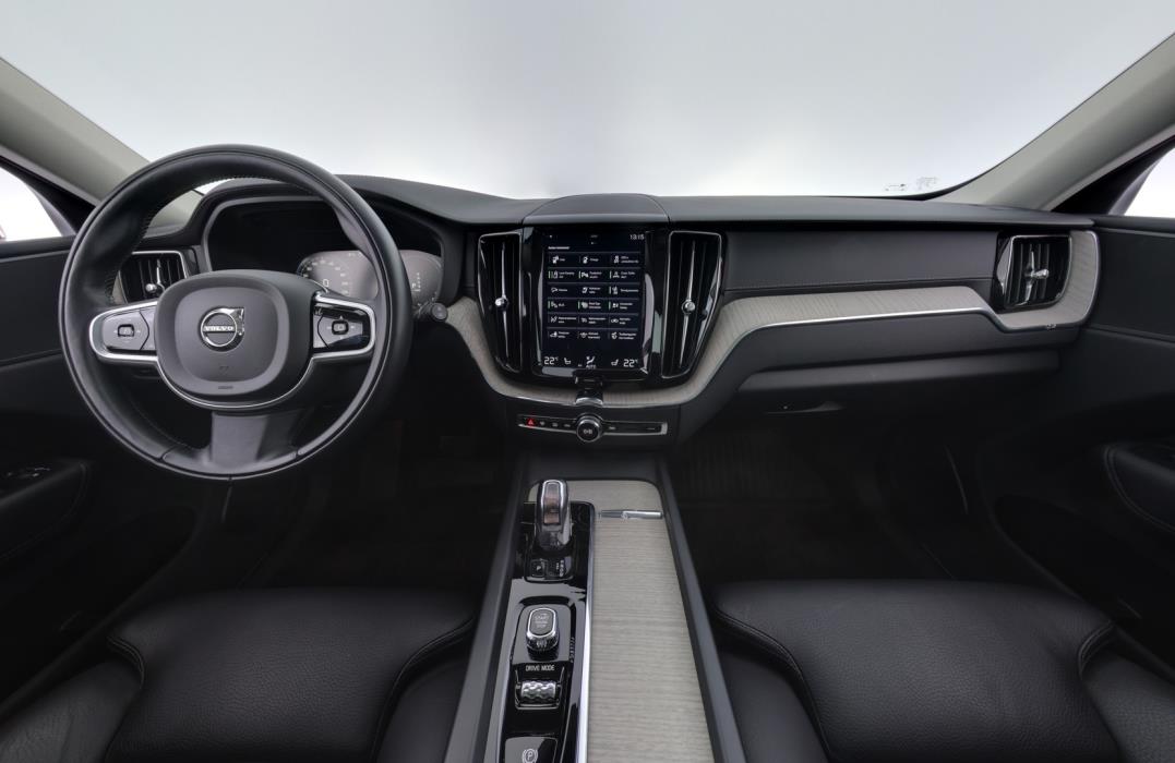 VOLVO XC60 2019