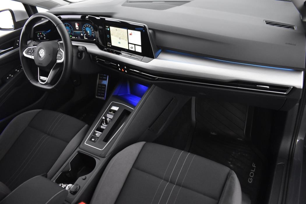 VOLKSWAGEN Golf 2021