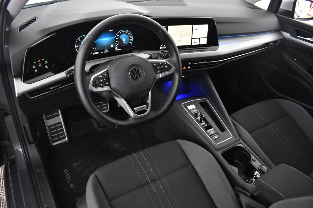 VOLKSWAGEN Golf 2021